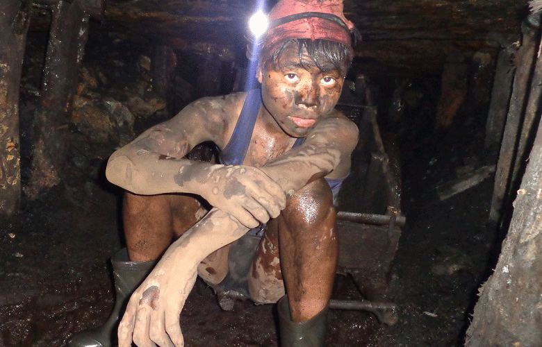 Rat-Hole Mining Story in Meghalaya
